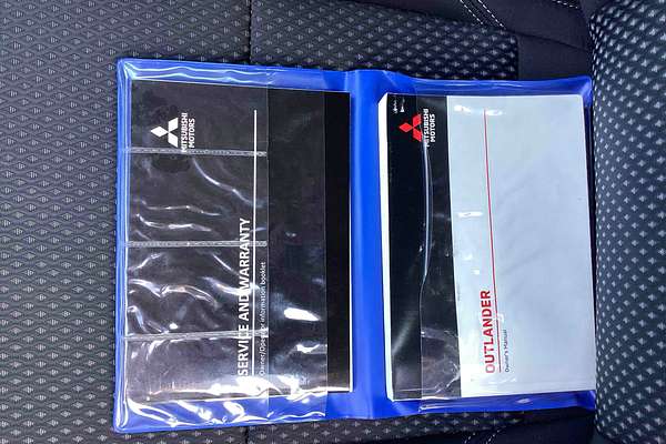 2021 Mitsubishi Outlander ES ZL