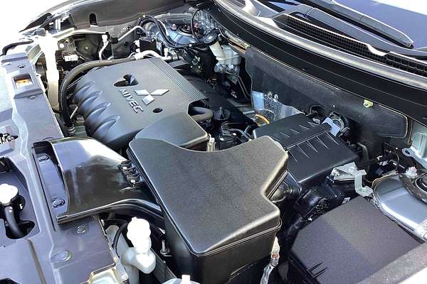 2021 Mitsubishi Outlander ES ZL