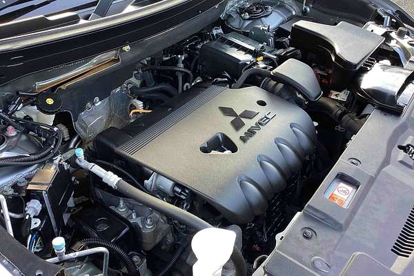 2021 Mitsubishi Outlander ES ZL