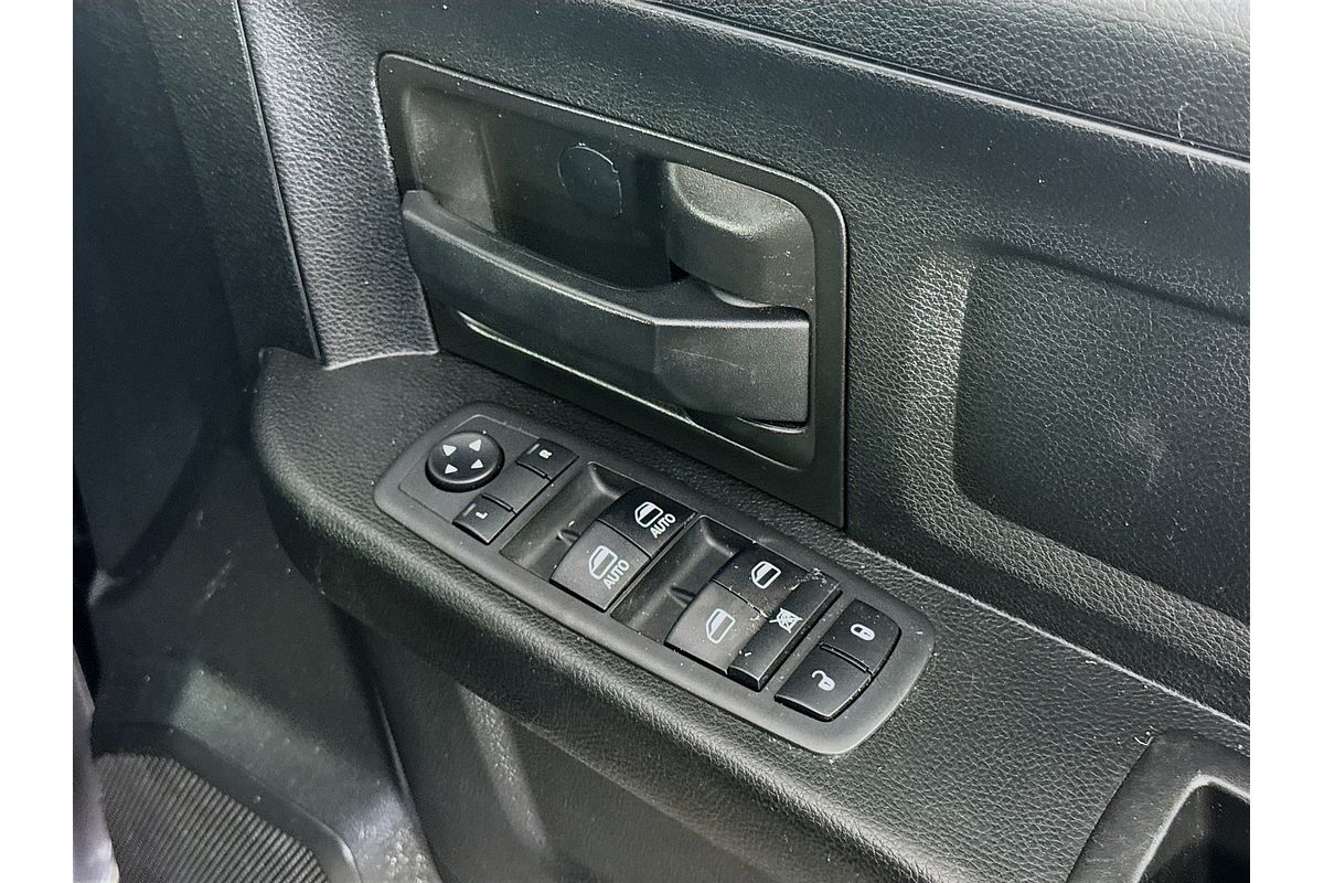 2020 RAM 1500 EXPRESS MY19 4X4