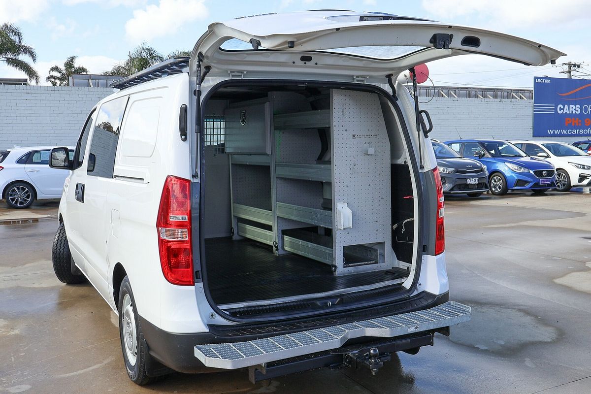 2017 Hyundai iLoad TQ3-V Series II