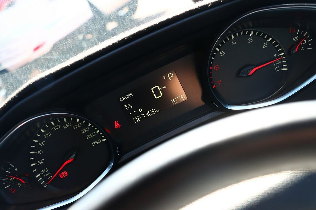 2017 Peugeot 308 Active T9