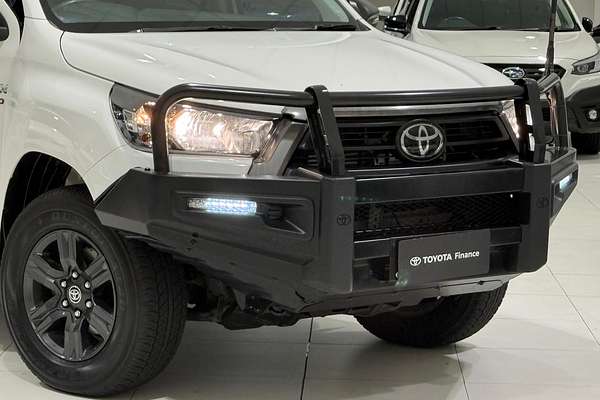 2022 Toyota Hilux SR GUN126R