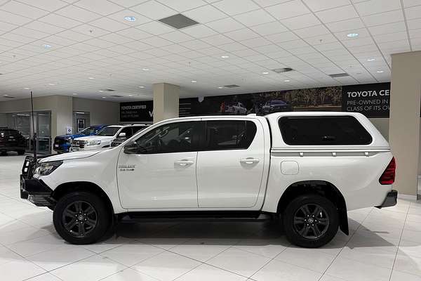 2022 Toyota Hilux SR GUN126R