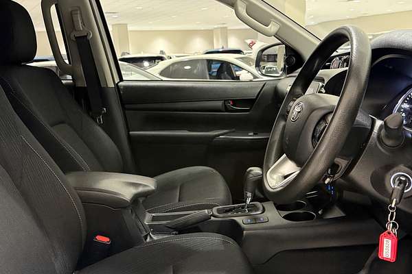 2022 Toyota Hilux SR GUN126R