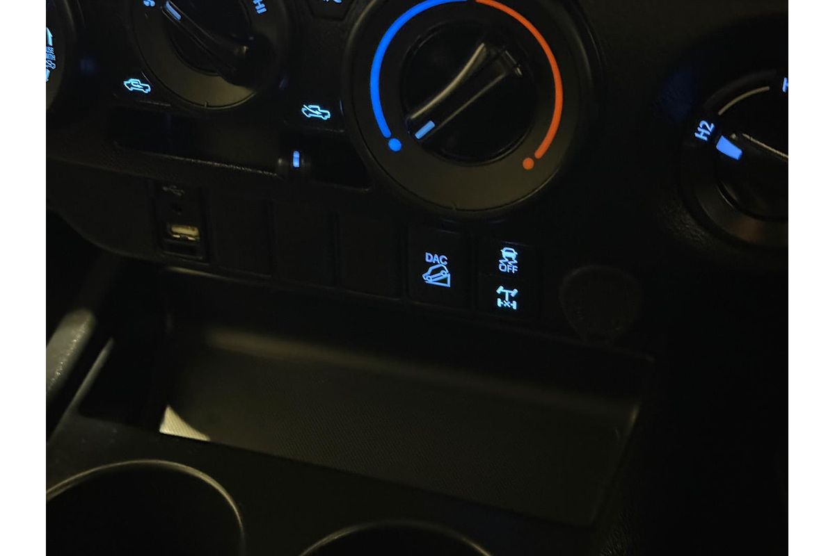 2022 Toyota Hilux SR GUN126R