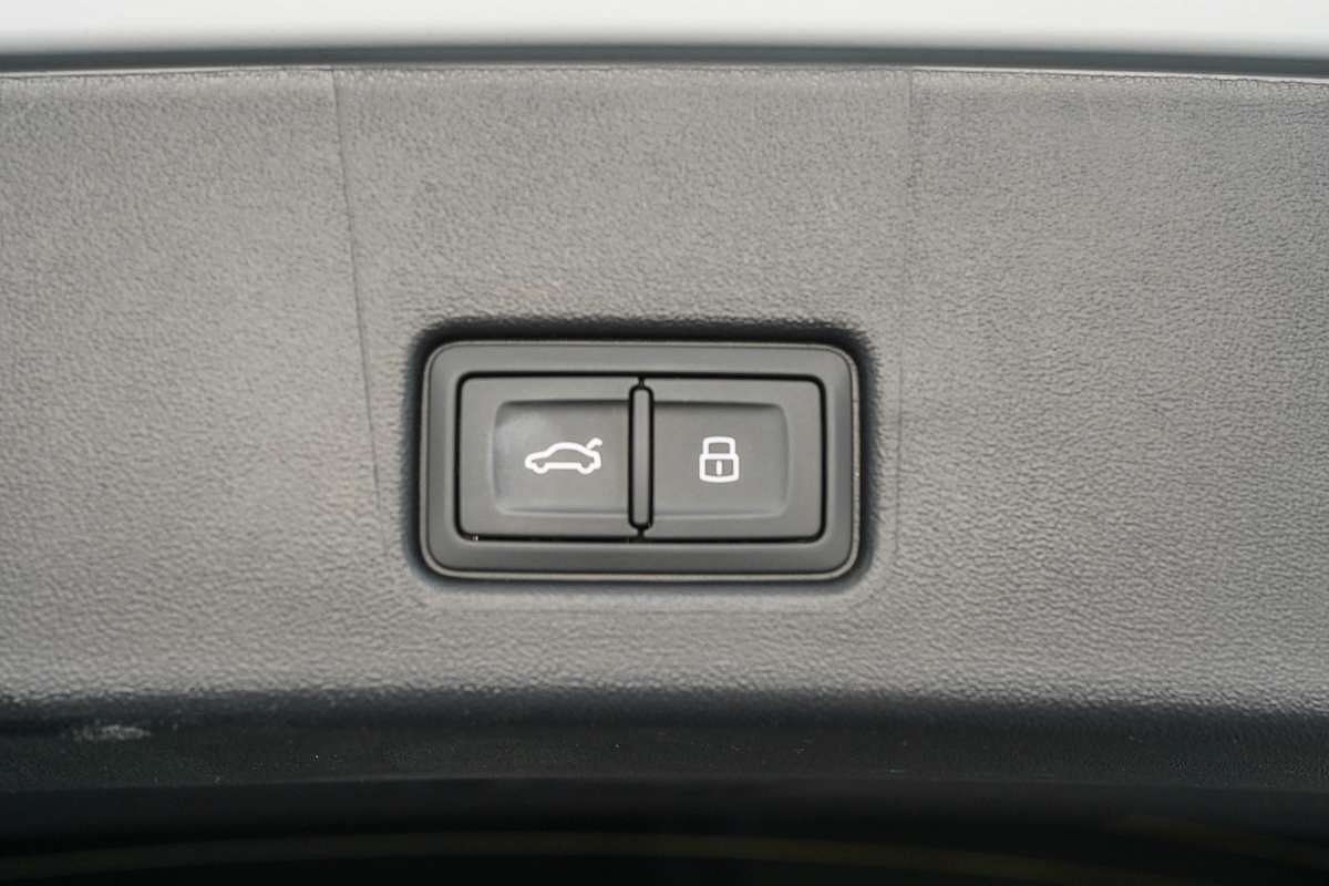 2024 Audi Q4 e-tron 45 F4