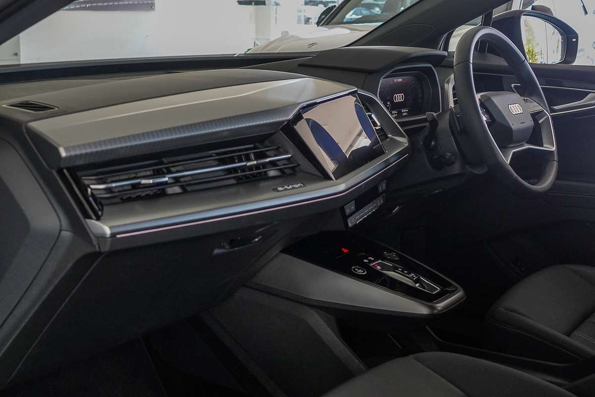 2024 Audi Q4 e-tron 45 F4