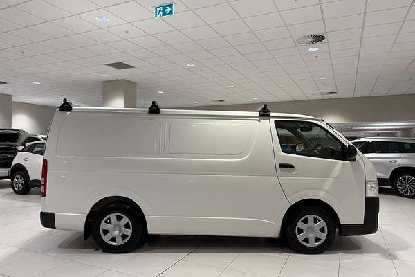 2017 Toyota Hiace KDH201R LWB