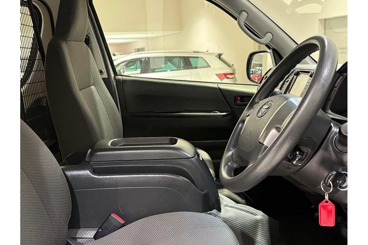 2017 Toyota Hiace KDH201R LWB