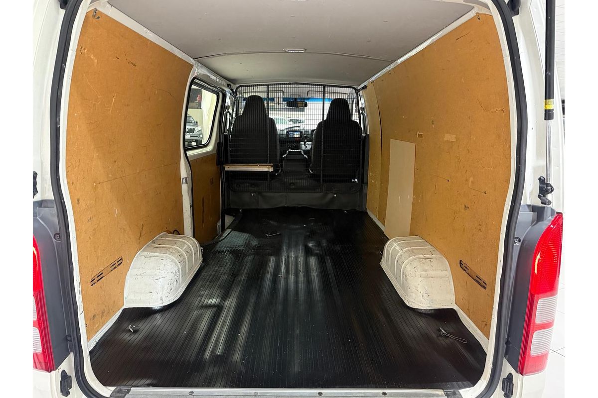 2017 Toyota Hiace KDH201R LWB