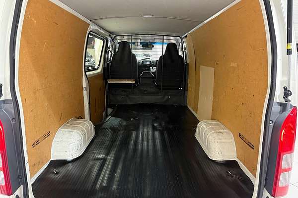 2017 Toyota Hiace KDH201R LWB