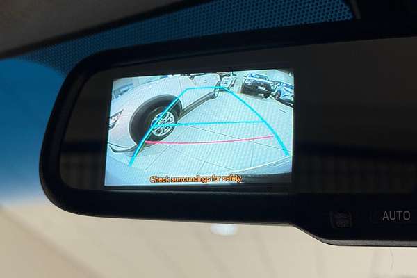 2017 Toyota Hiace KDH201R LWB