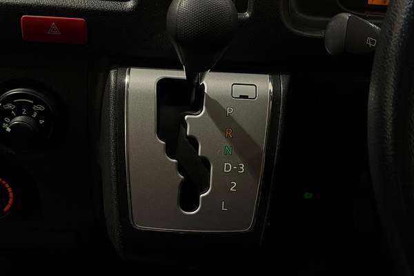 2017 Toyota Hiace KDH201R LWB