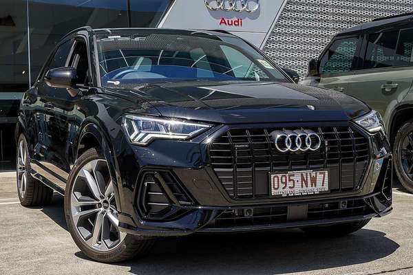 2025 Audi Q3 40 TFSI S line F3