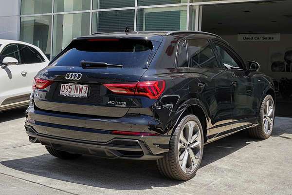 2025 Audi Q3 40 TFSI S line F3