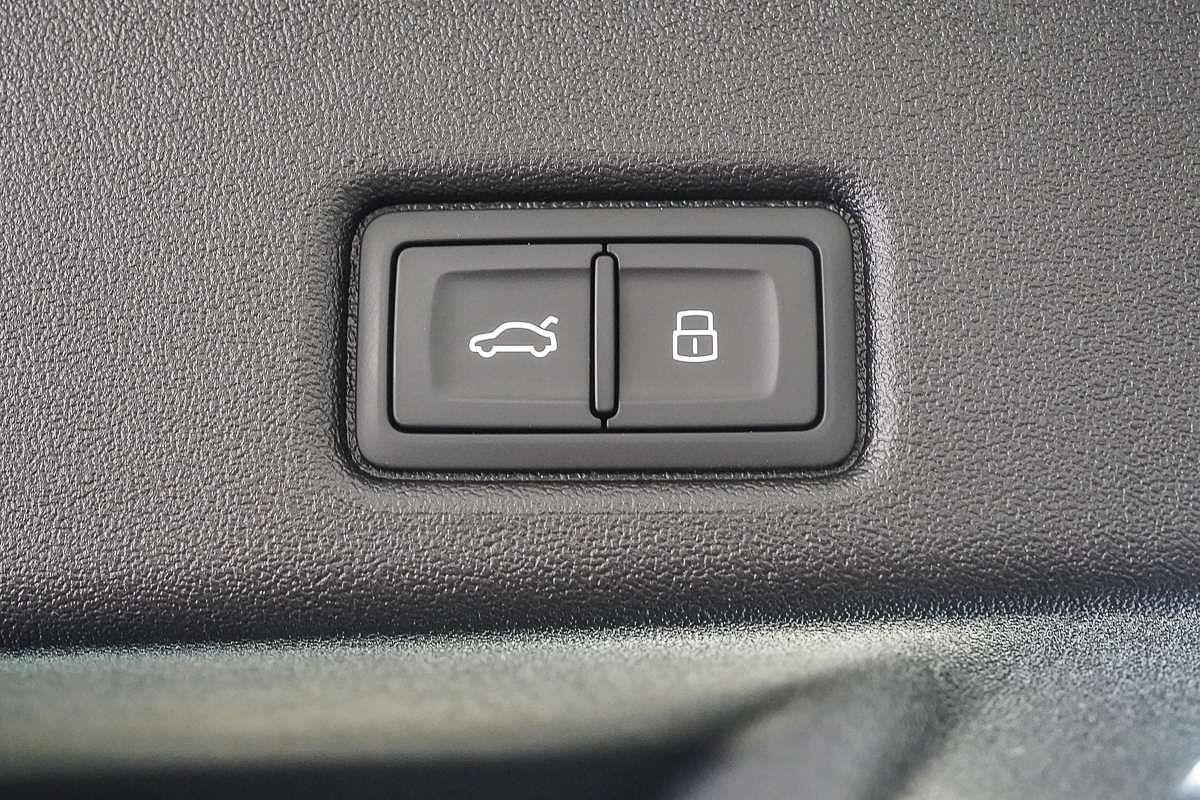 2025 Audi Q5 TFSI 150kW GU