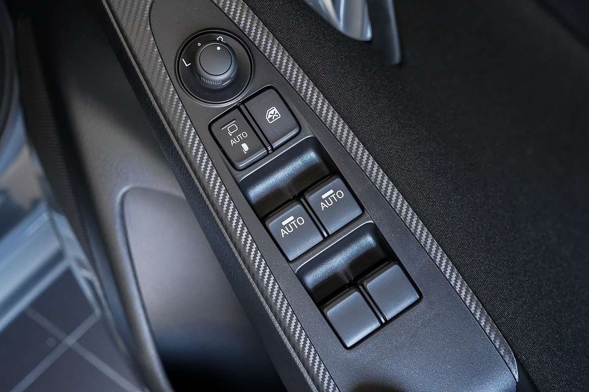 2025 Mazda 2 G15 Evolve DJ Series