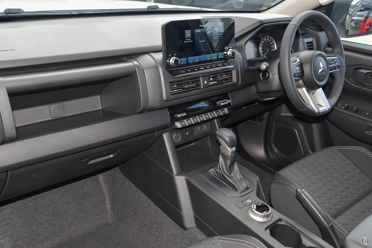 2025 Mitsubishi Triton GLX-R MV 4X4