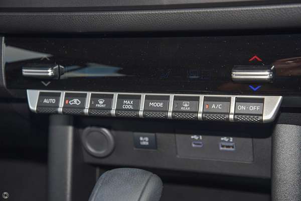 2025 Mitsubishi Triton GLX-R MV 4X4