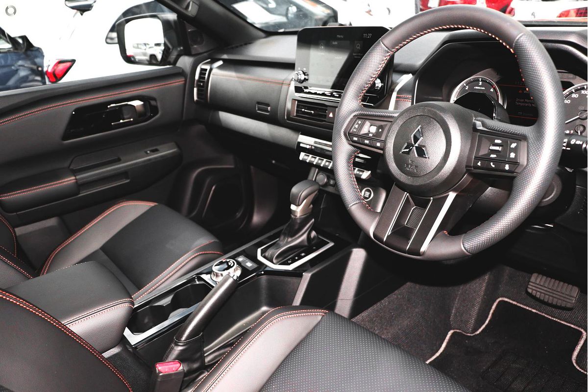 2025 Mitsubishi Triton GSR MV 4X4