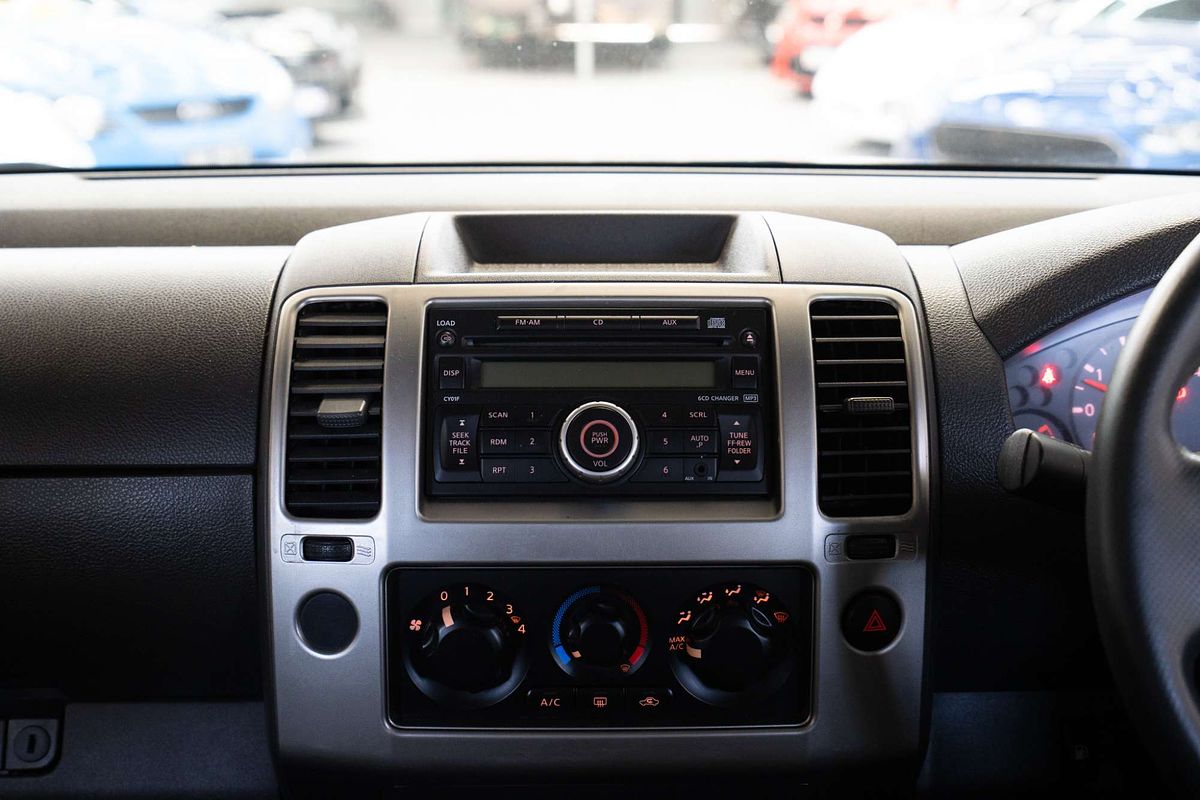2011 Nissan Navara ST D40 4X4