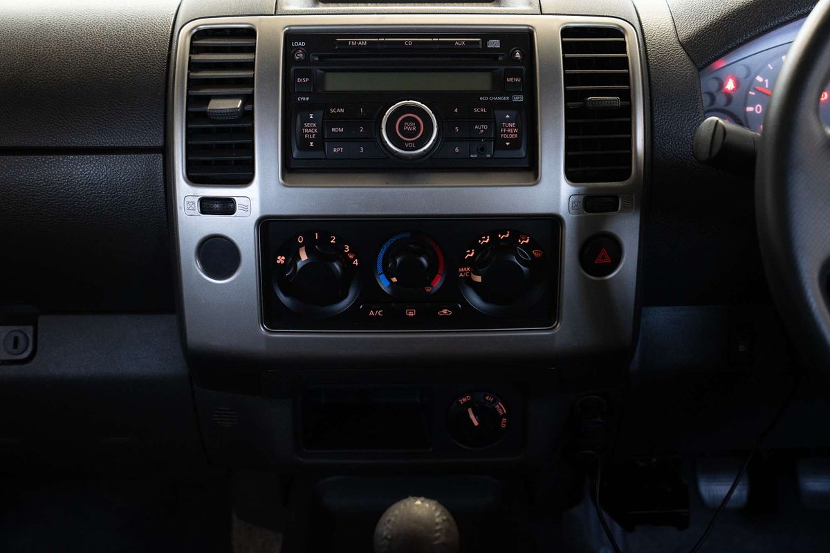2011 Nissan Navara ST D40 4X4