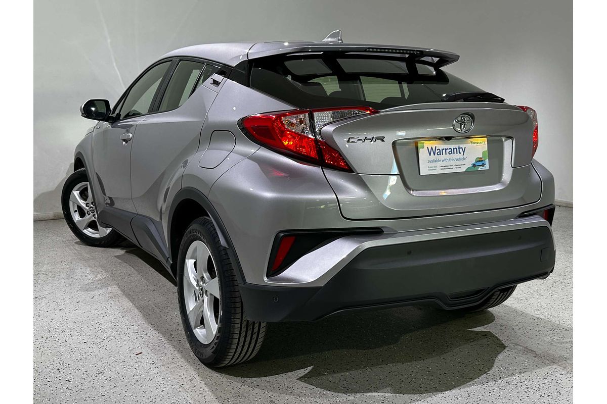 2018 Toyota C-HR  NGX10R