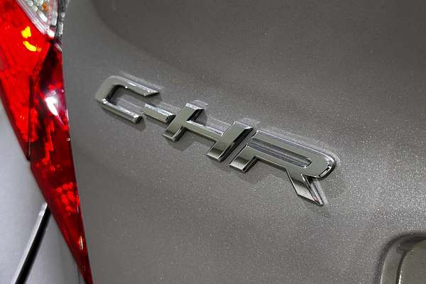 2018 Toyota C-HR  NGX10R