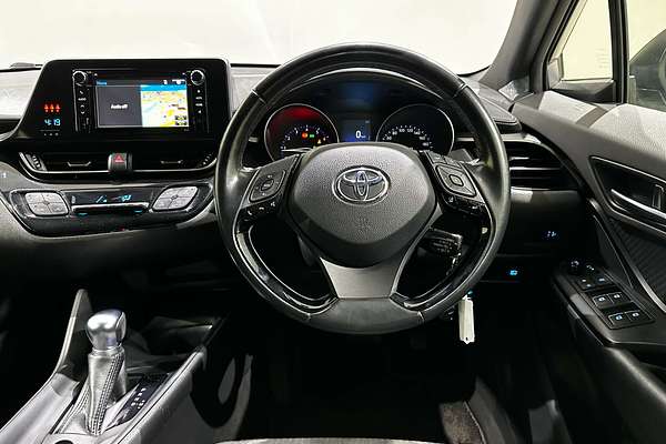 2018 Toyota C-HR  NGX10R