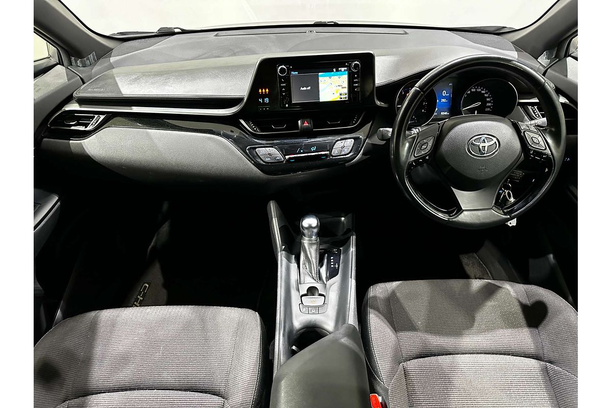 2018 Toyota C-HR  NGX10R