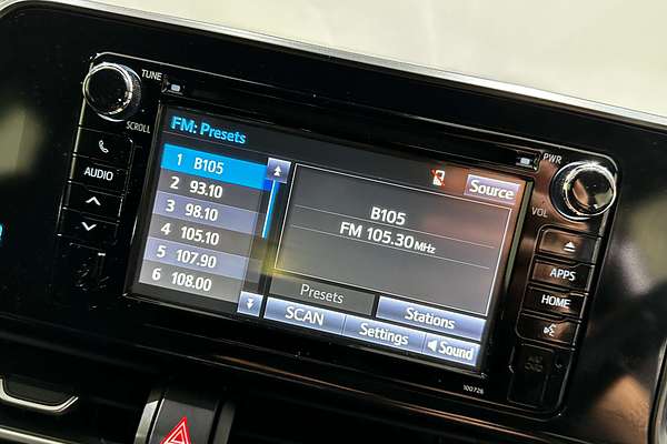 2018 Toyota C-HR  NGX10R