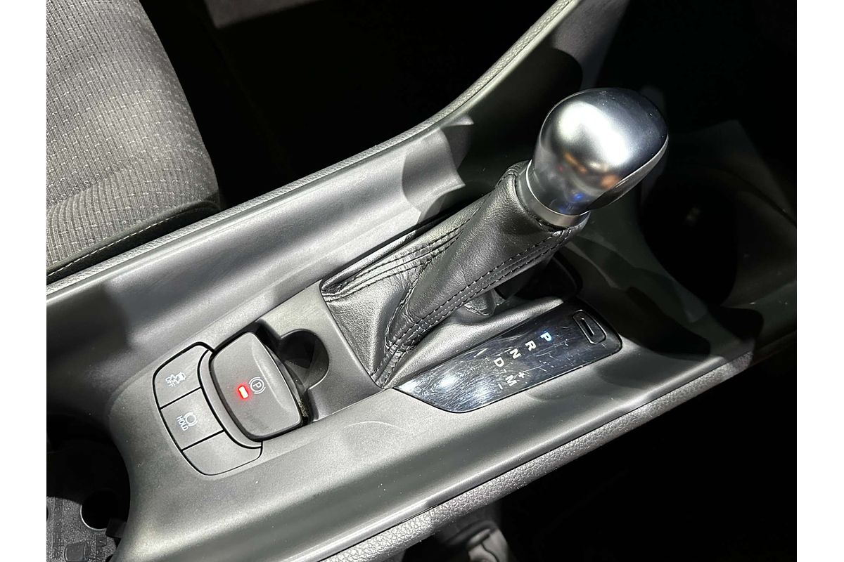 2018 Toyota C-HR  NGX10R