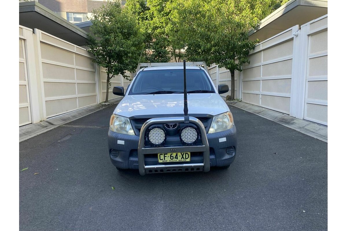 2005 Toyota Hilux Workmate TGN16R Rear Wheel Drive