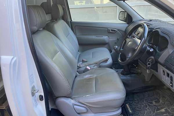 2005 Toyota Hilux Workmate TGN16R Rear Wheel Drive