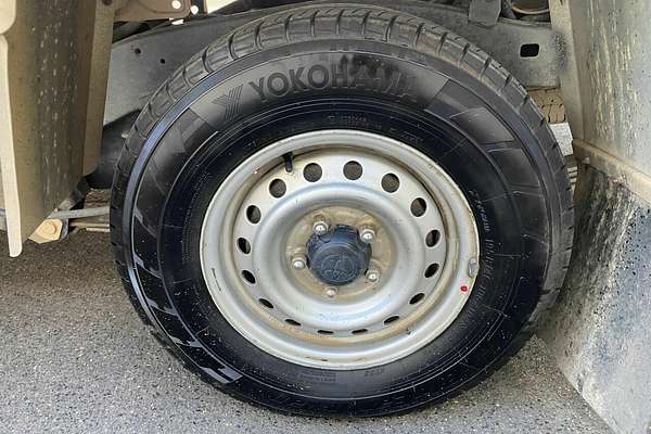 2005 Toyota Hilux Workmate TGN16R Rear Wheel Drive