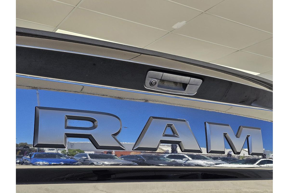 2019 RAM 1500 Express RamBox DS 4X4 SWB