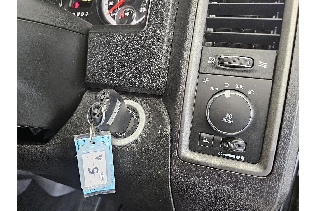 2019 RAM 1500 Express RamBox DS 4X4 SWB