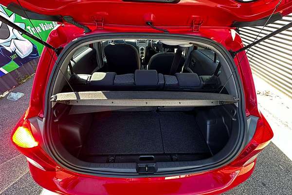 2010 Toyota Yaris YR NCP90R