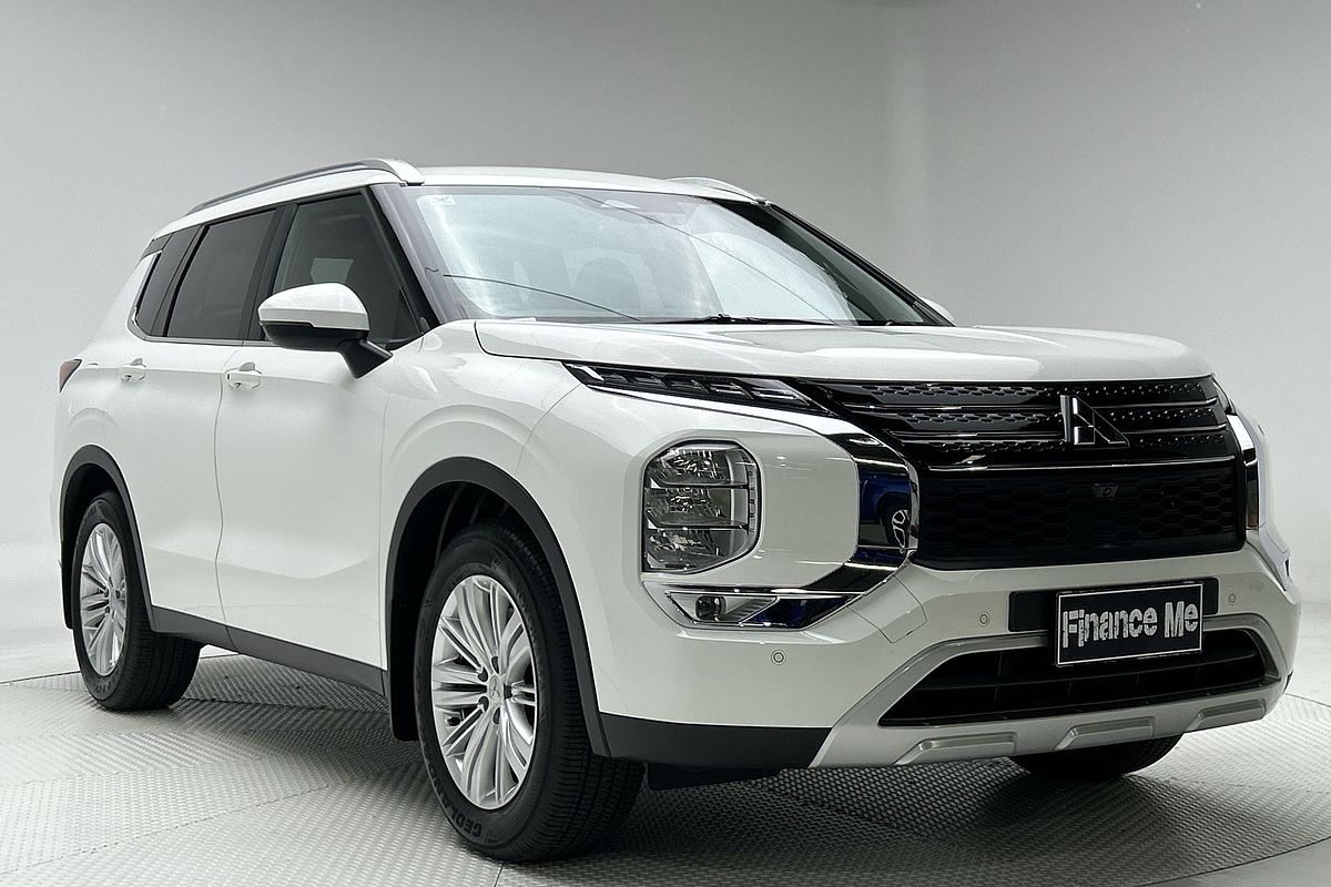 2024 Mitsubishi Outlander LS ZM