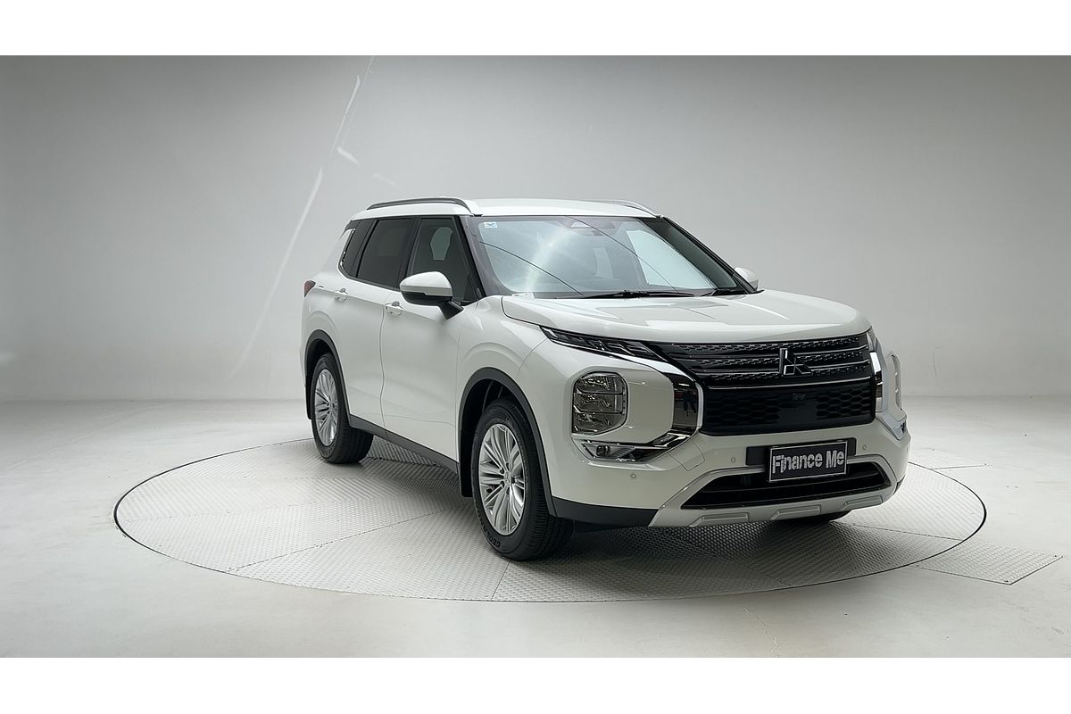 2024 Mitsubishi Outlander LS ZM