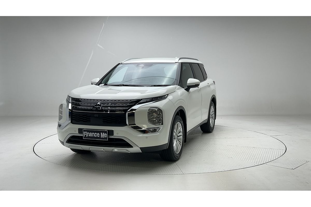 2024 Mitsubishi Outlander LS ZM