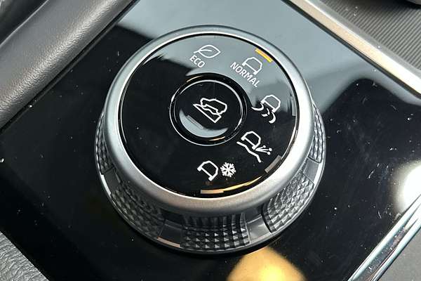 2024 Mitsubishi Outlander LS ZM