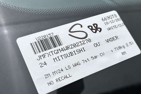 2024 Mitsubishi Outlander LS ZM