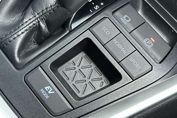 2020 Toyota RAV4 GX AXAH52R