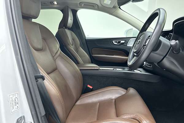 2020 Volvo XC60 T5 Inscription