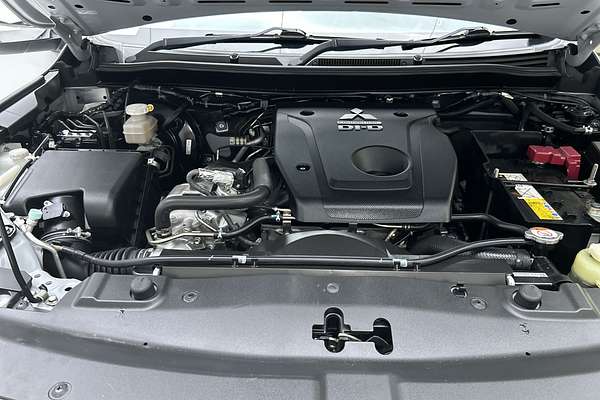 2019 Mitsubishi Triton GLS MR 4X4