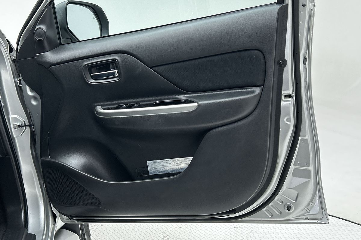 2019 Mitsubishi Triton GLS MR 4X4