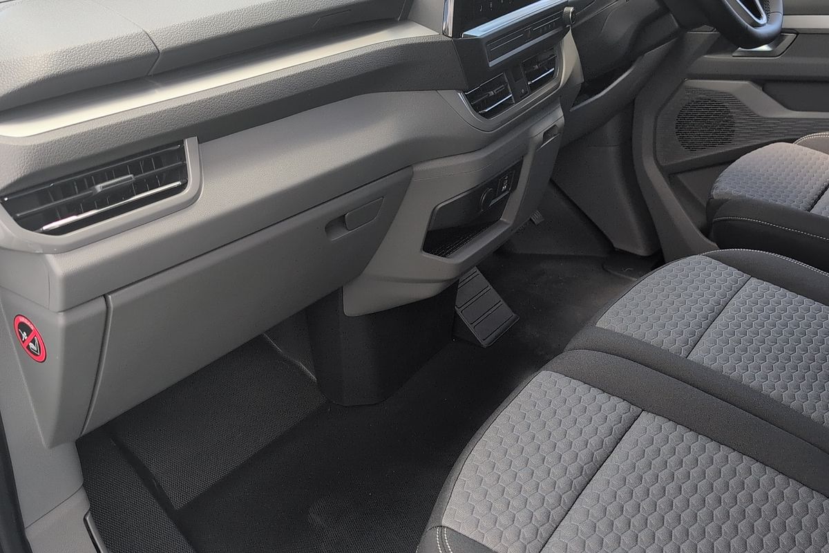 2025 Volkswagen Transporter TDI 125kW NSN LWB Low Roof