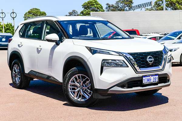 2024 Nissan X-TRAIL ST T33